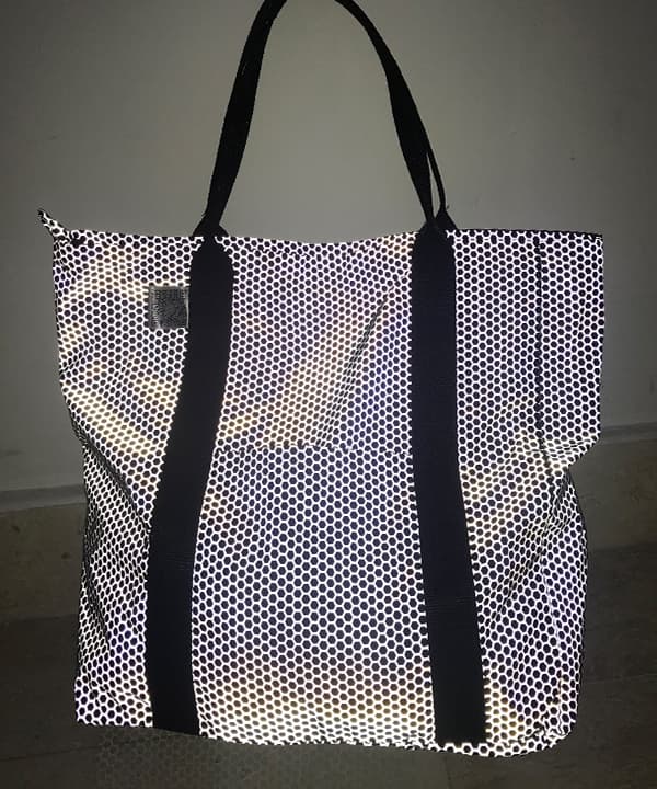 亮银蜂巢印花华体会平台-华体会(中国)包购物袋